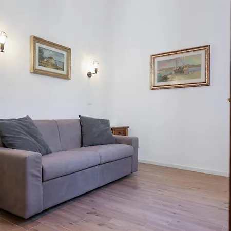 Santa Croce Elegant *